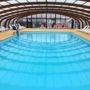 Bungalow confortable à Onzain avec piscine partagée